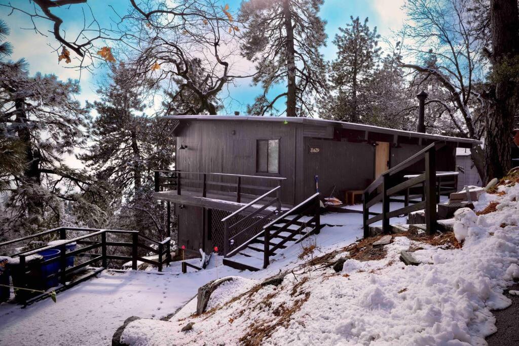 Updated Mountain Cabin Retreat With 180 Views Off Deck And Balcony Running Springs Dış mekan fotoğraf